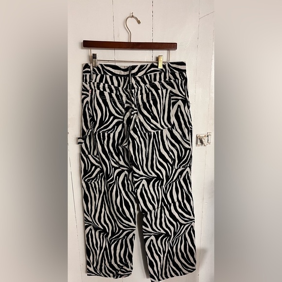 BDG Urban Outfitters Zebra Print Jeans - Picture 3 of 6